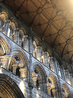 Glasgow cathedral nave looking up