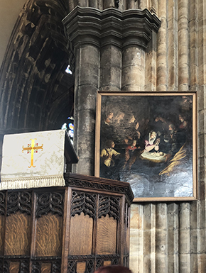 Glasgow cathedral pulpit with oil painting