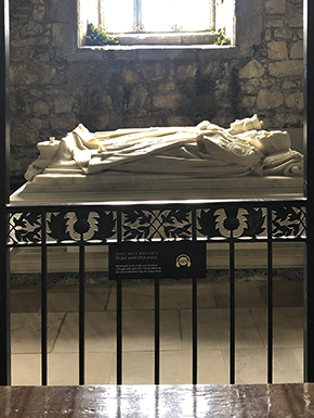 Sculptures lying in state