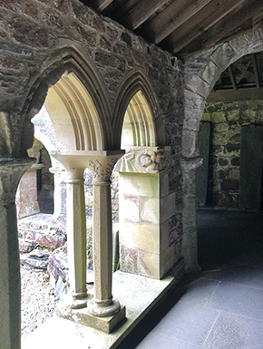 Pillars around courtyard