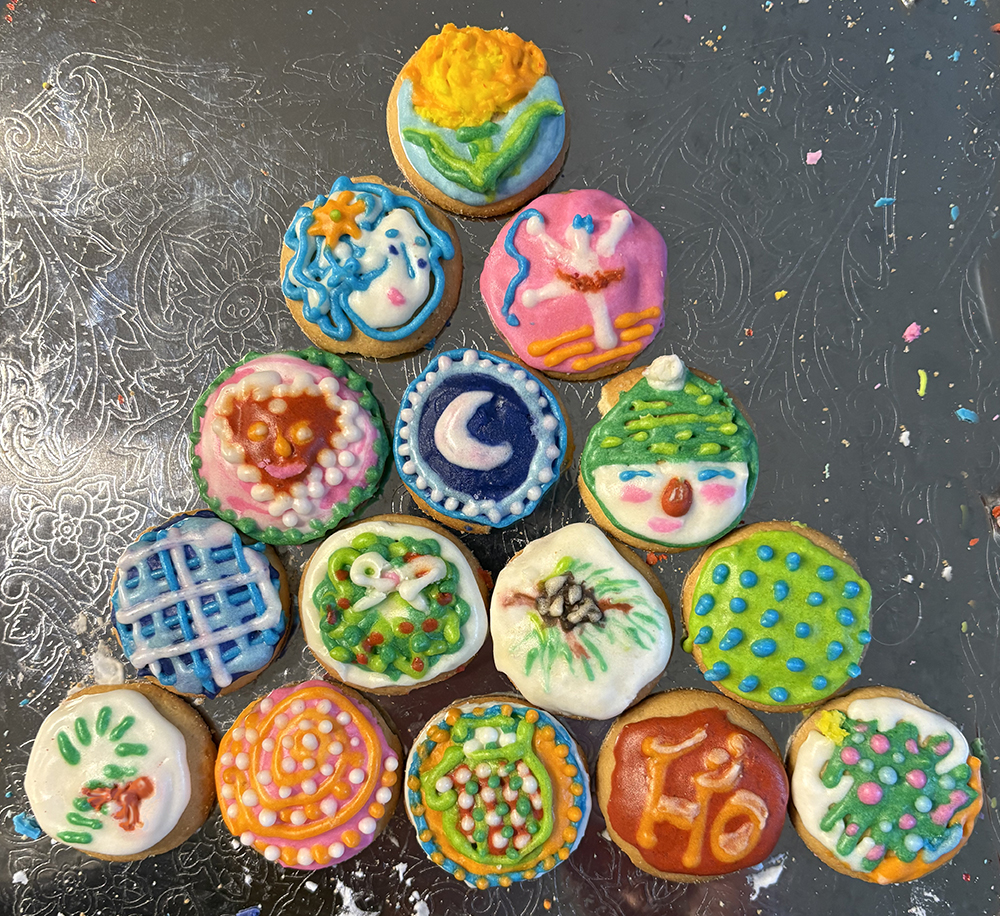 Decorated vanilla wafers